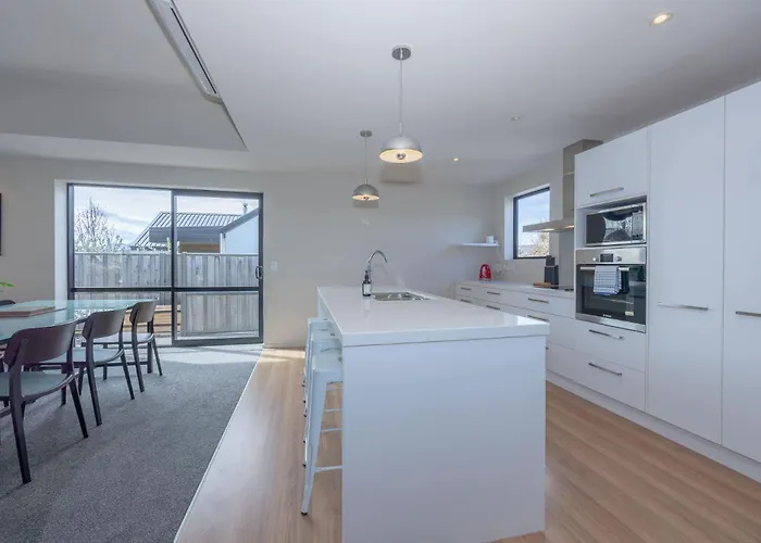 Mountain Views In Meadowstone Holiday home